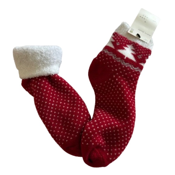 NWT a new day Women's Shoe Sz.4-10  Red/White Pattern Soft & Cozy Holiday Socks - Picture 4 of 12